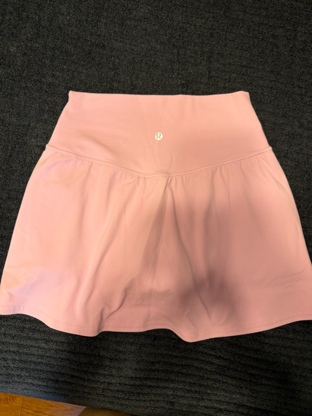 Lululemon skort - Picture 2 of 5